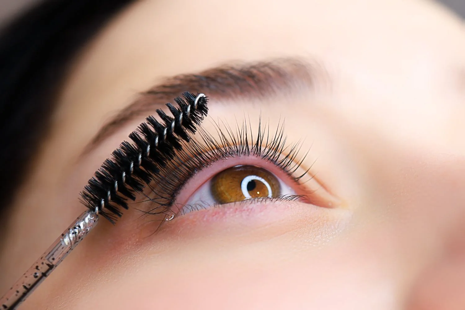 Tired Of Mascara? Here’s Why DIY Lash Extensions Are The Answer