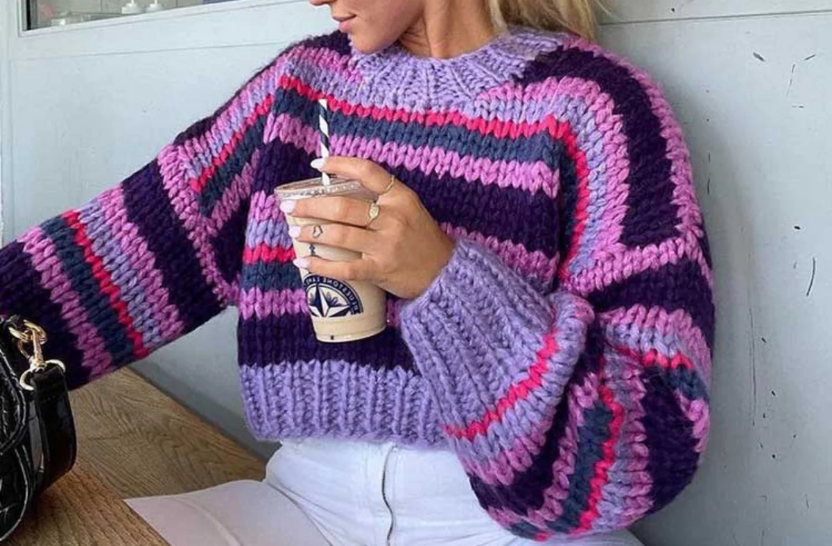 How To Choose The Best Yarn and Colours For Your Ladies’ Jumper